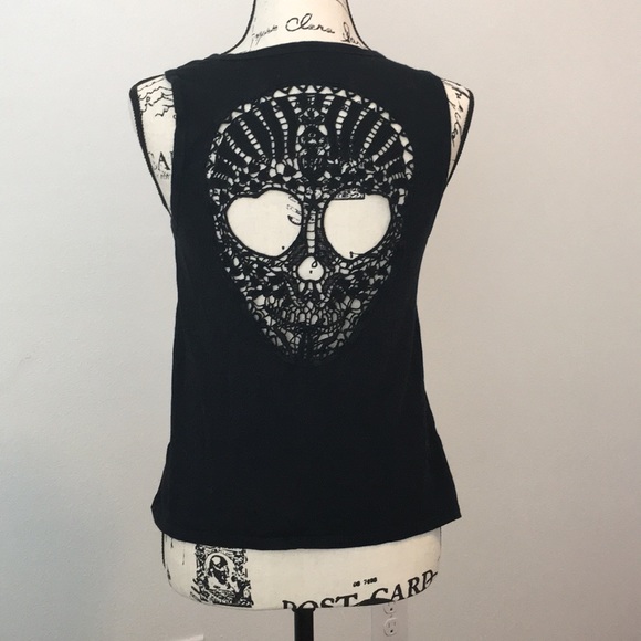Express Tops - 🎉 5 for $25 🎉 EXPRESS Tank Sugar Skull Detail